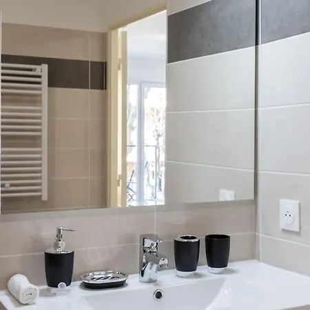 Luxurious Serviced In The French Riviera , Monaco Daire *